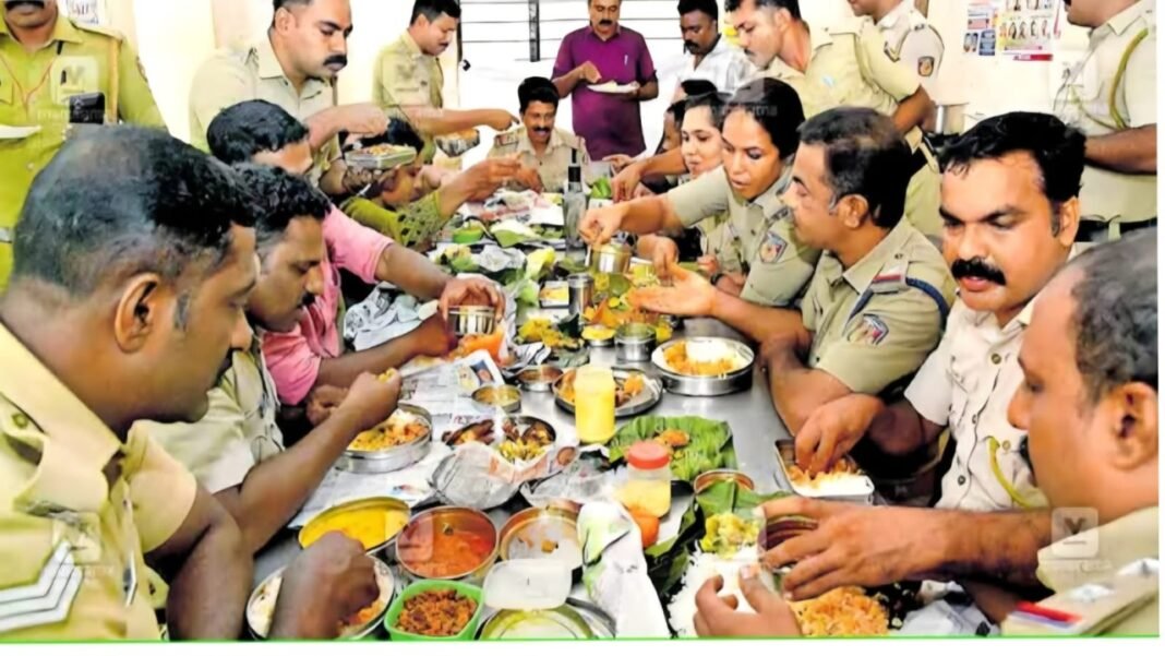 ചവറ പൊലീസ് സ്റ്റേഷനിലെ ‘വീട്ടിൽ ഊണ്’ വൈറൽ ഹിറ്റ്